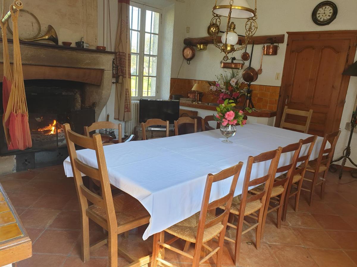 Chateau Rosemont - Grande Maison Familiale Campagne Dans Le Medoc Avec Piscine Et Tennis A 15 Mn Bordeaux Labarde Bagian luar foto
