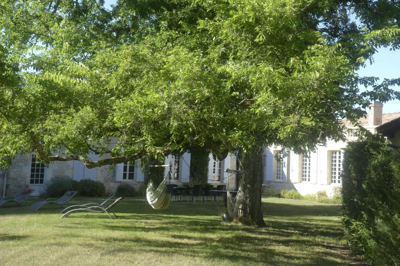 Chateau Rosemont - Grande Maison Familiale Campagne Dans Le Medoc Avec Piscine Et Tennis A 15 Mn Bordeaux Labarde Bagian luar foto