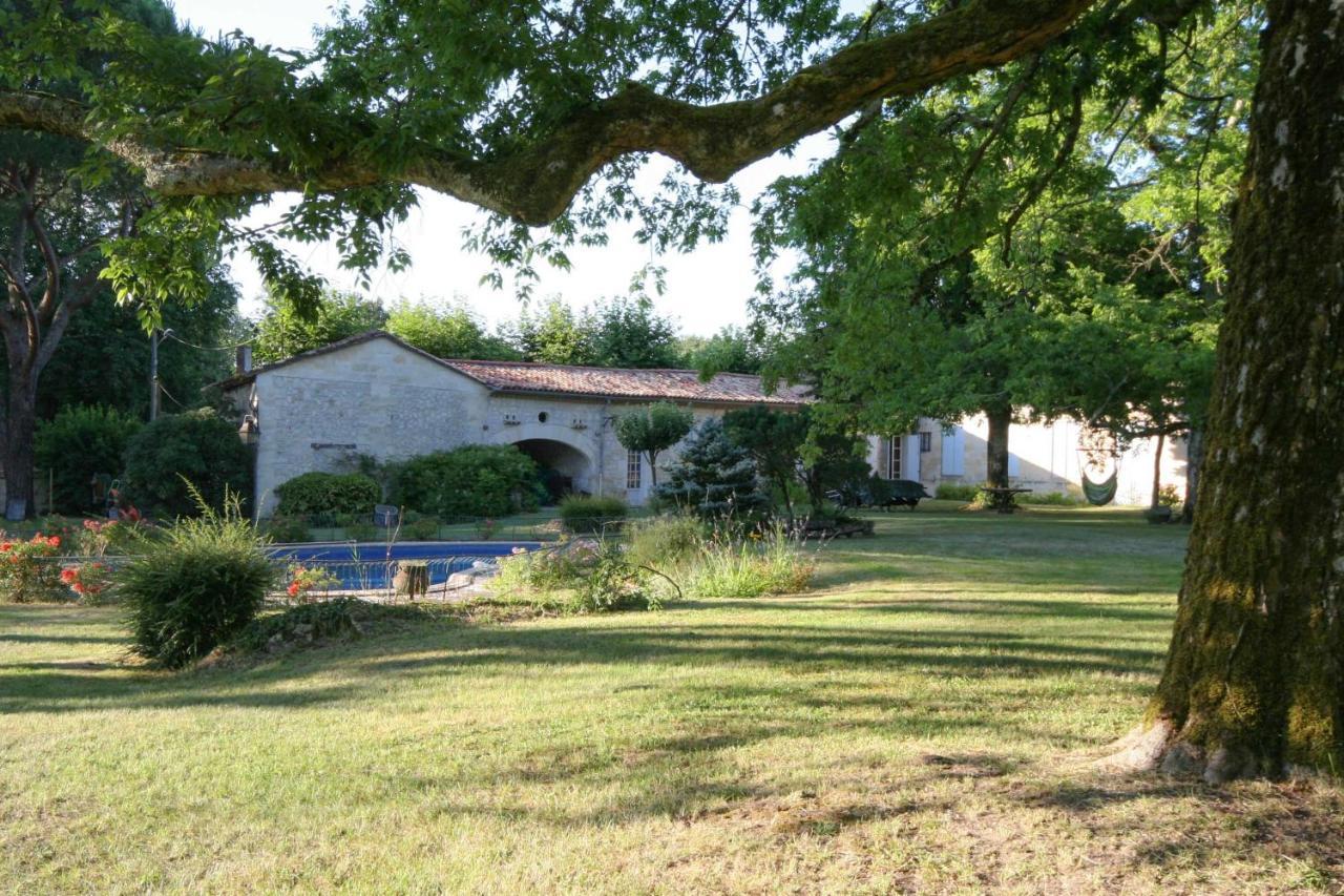 Chateau Rosemont - Grande Maison Familiale Campagne Dans Le Medoc Avec Piscine Et Tennis A 15 Mn Bordeaux Labarde Bagian luar foto