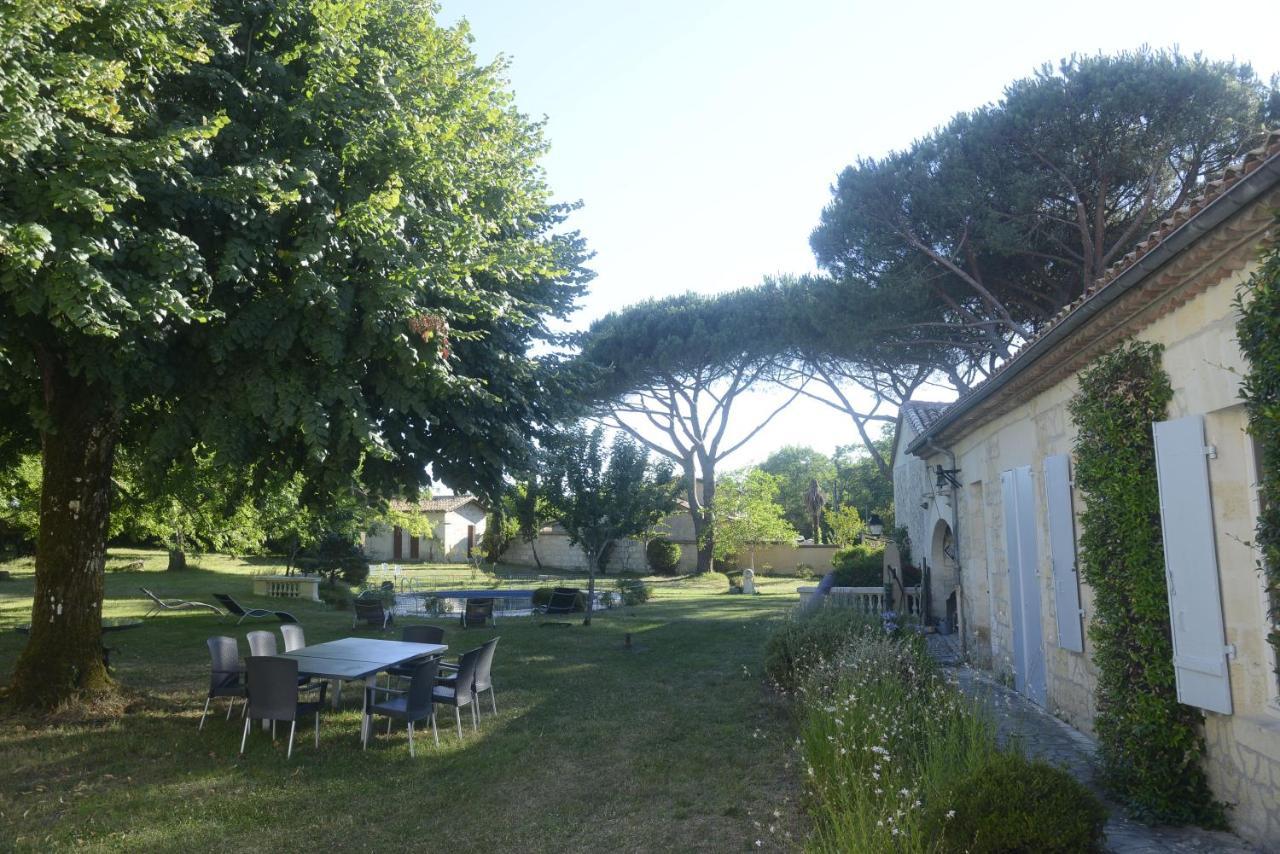 Chateau Rosemont - Grande Maison Familiale Campagne Dans Le Medoc Avec Piscine Et Tennis A 15 Mn Bordeaux Labarde Bagian luar foto