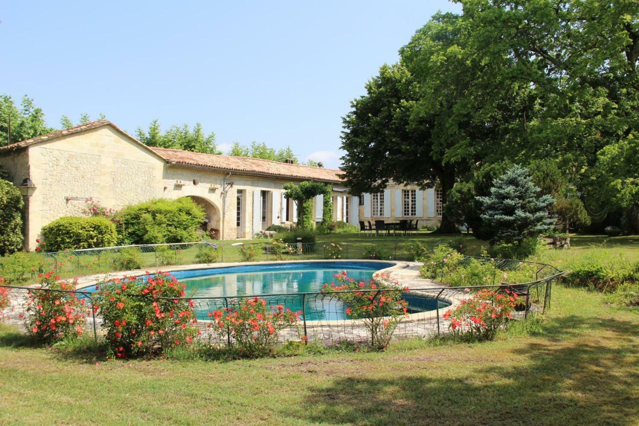 Chateau Rosemont - Grande Maison Familiale Campagne Dans Le Medoc Avec Piscine Et Tennis A 15 Mn Bordeaux Labarde Bagian luar foto